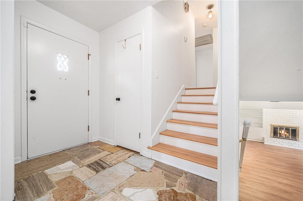 3322 W 95th Street