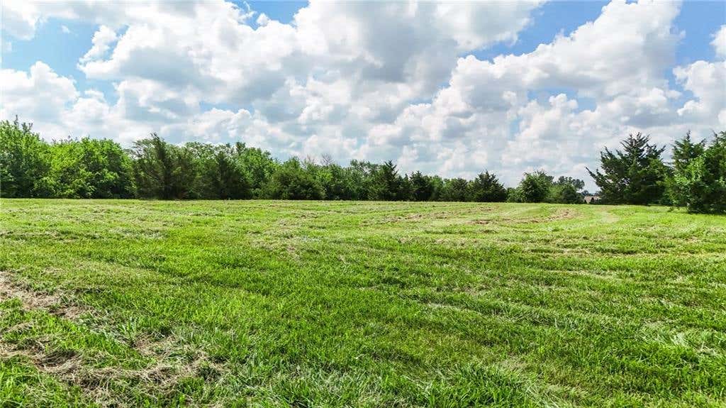 Photo of 7 E 1531 Road, Lawrence, KS 66046 (MLS # 2632251)