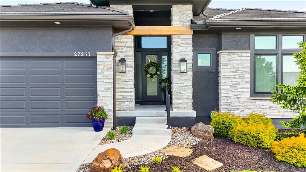 27253 W 100th Terrace