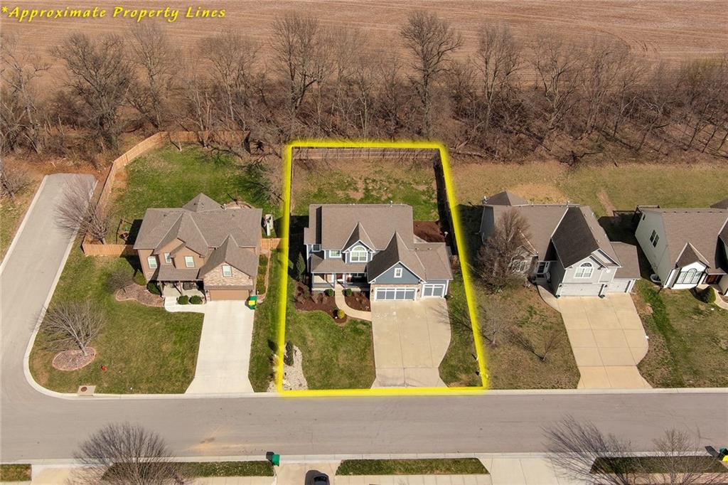 4515 N 121st Terrace