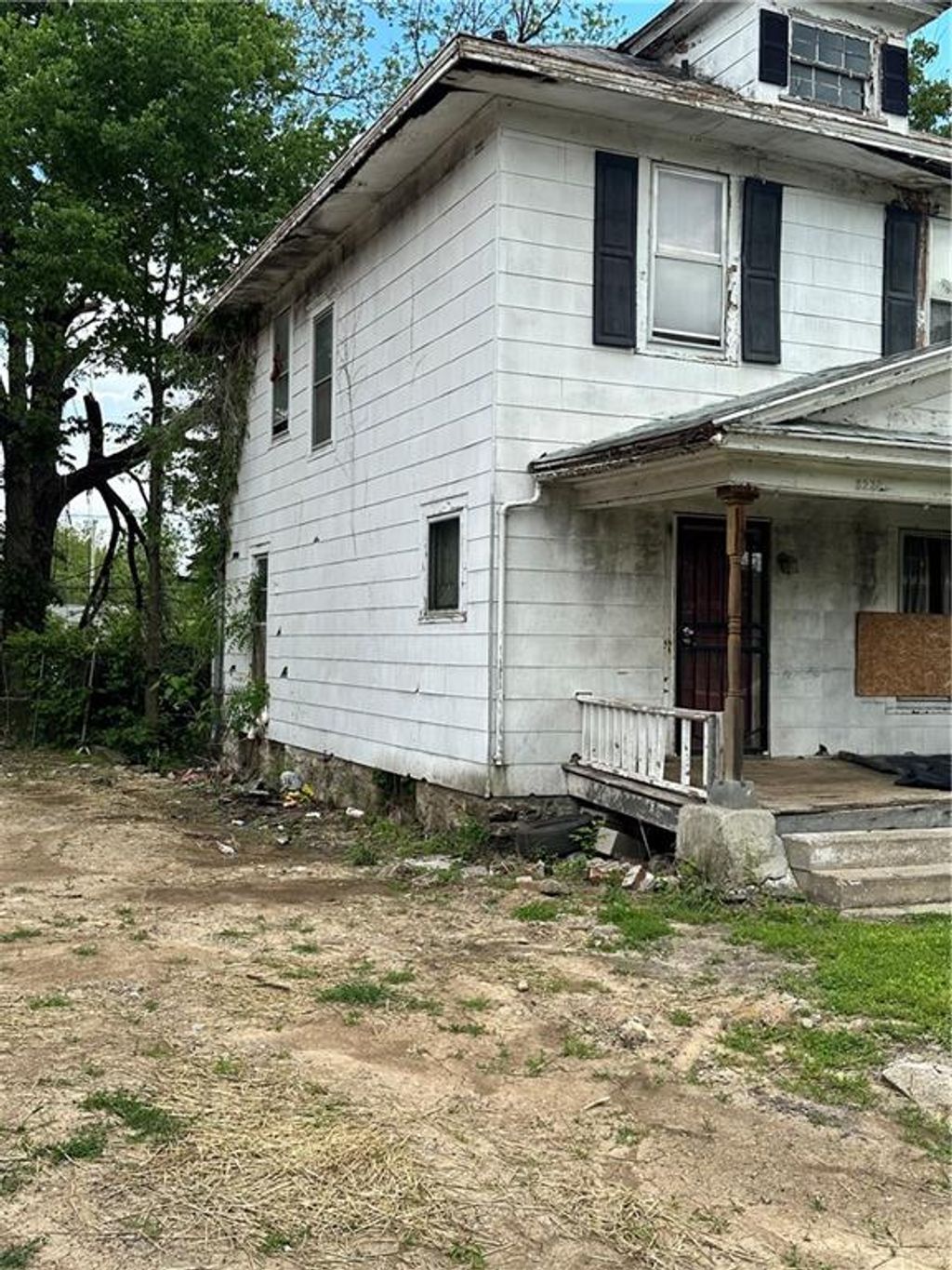 Photo of 3237 Wabash Avenue, Kansas City, MO 64109 (MLS # 2618558)