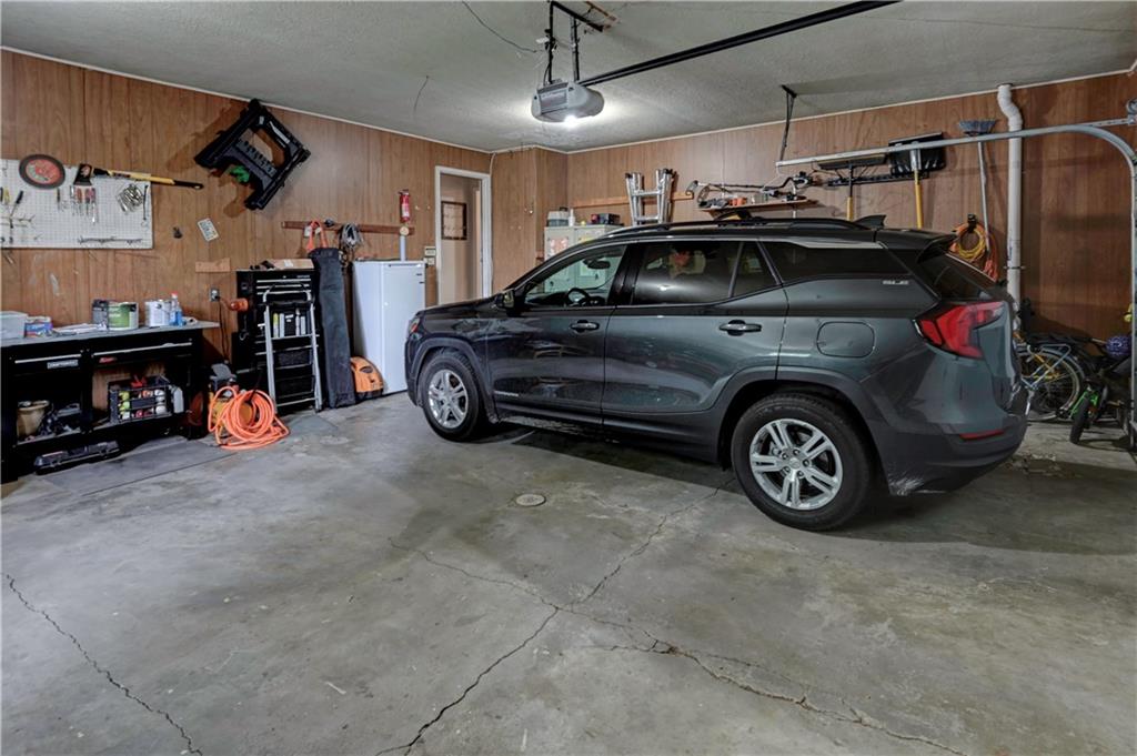 Lee's Summit, Missouri 64081, United States, 4 Bedrooms Bedrooms, ,4 BathroomsBathrooms,Residential,Pending,125001