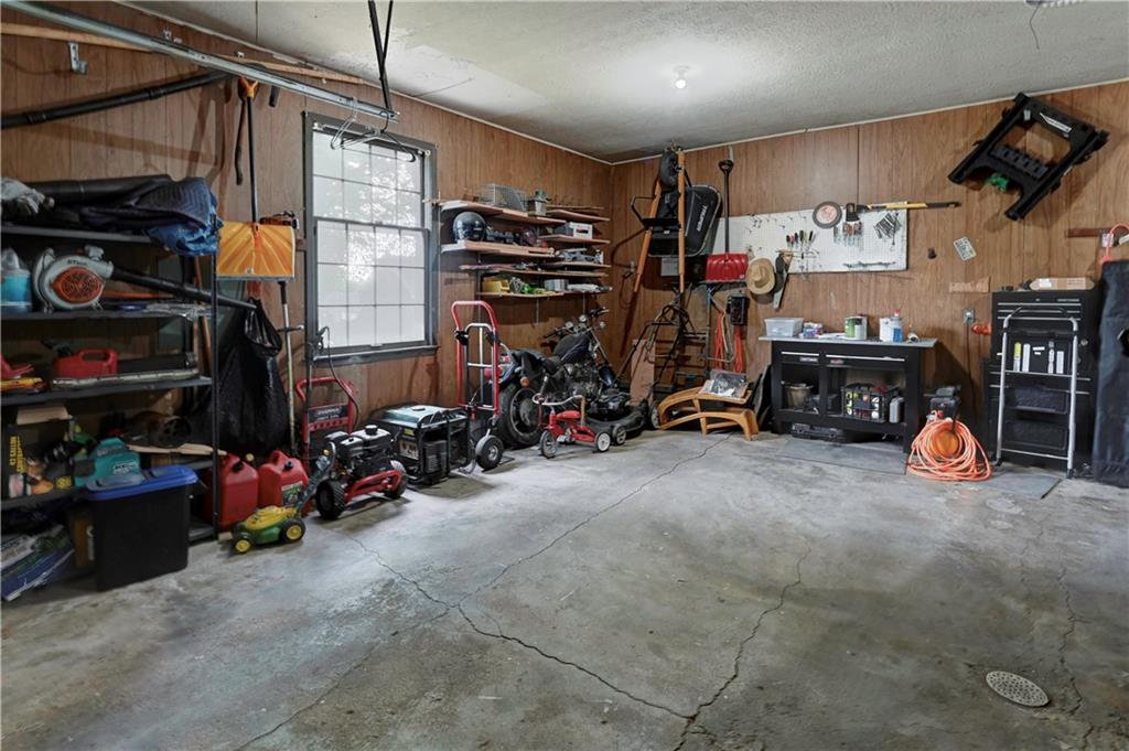 Lee's Summit, Missouri 64081, United States, 4 Bedrooms Bedrooms, ,4 BathroomsBathrooms,Residential,Pending,125001