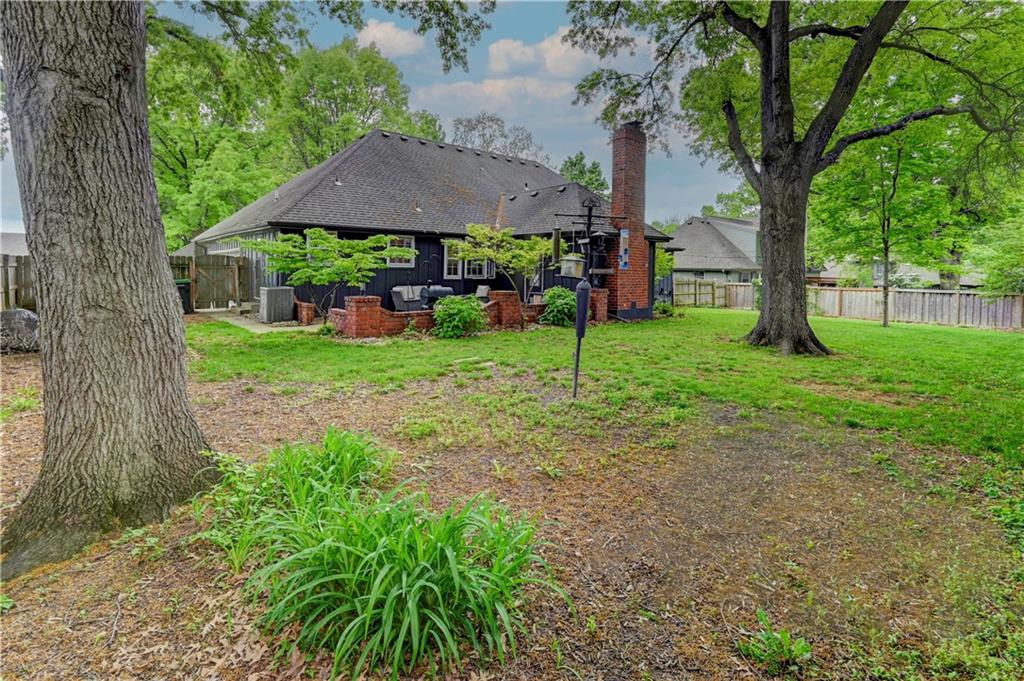 Lee's Summit, Missouri 64081, United States, 4 Bedrooms Bedrooms, ,4 BathroomsBathrooms,Residential,Pending,125001