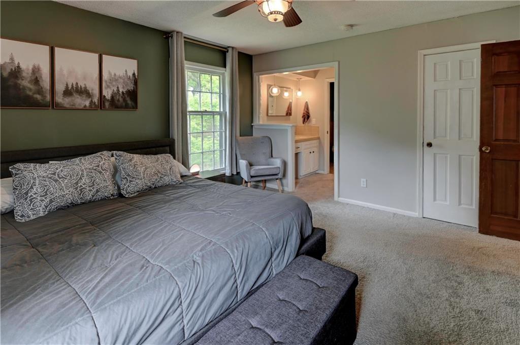 Lee's Summit, Missouri 64081, United States, 4 Bedrooms Bedrooms, ,4 BathroomsBathrooms,Residential,Pending,125001