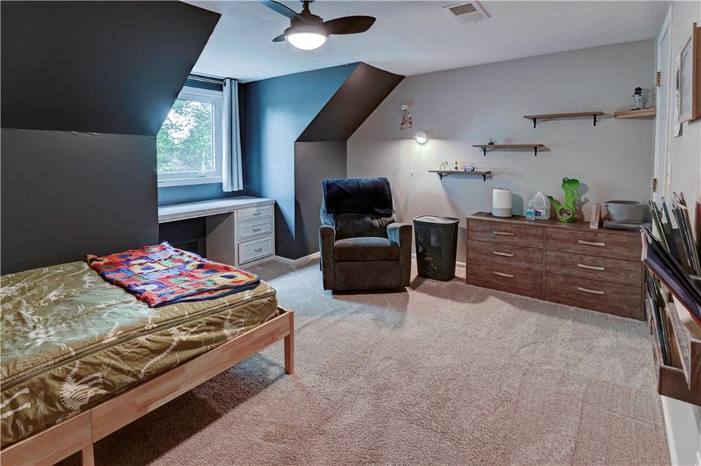 Lee's Summit, Missouri 64081, United States, 4 Bedrooms Bedrooms, ,4 BathroomsBathrooms,Residential,Pending,125001