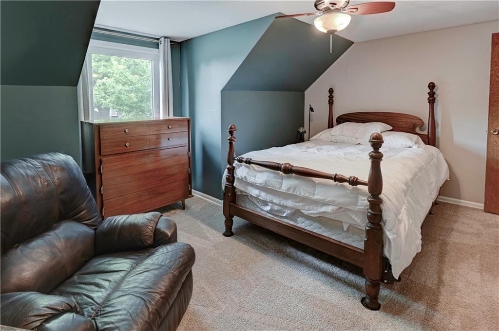 Lee's Summit, Missouri 64081, United States, 4 Bedrooms Bedrooms, ,4 BathroomsBathrooms,Residential,Pending,125001