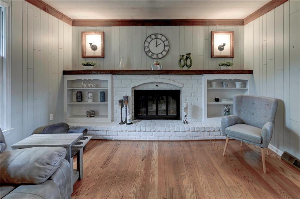 Lee's Summit, Missouri 64081, United States, 4 Bedrooms Bedrooms, ,4 BathroomsBathrooms,Residential,Pending,125001