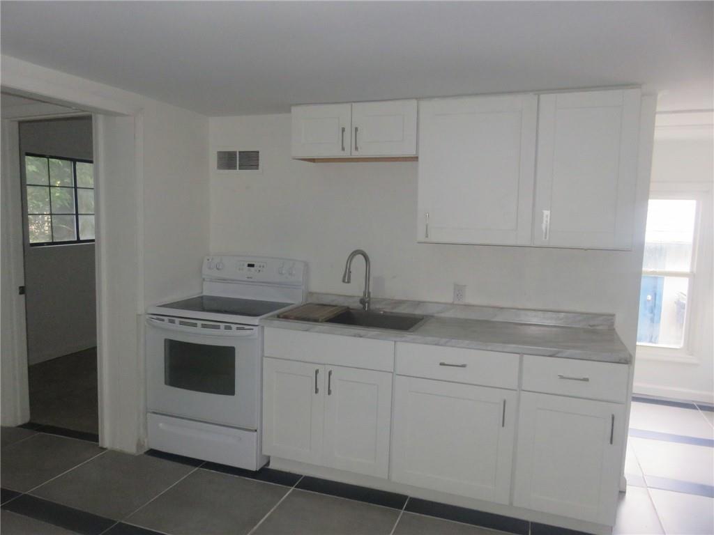 Kansas City, Missouri 64117, United States, 2 Bedrooms Bedrooms, ,1 BathroomBathrooms,Residential,Active,231116