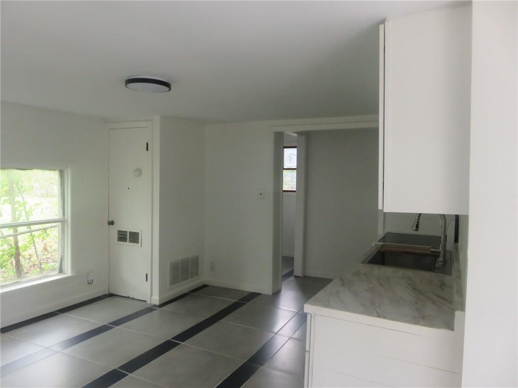 Kansas City, Missouri 64117, United States, 2 Bedrooms Bedrooms, ,1 BathroomBathrooms,Residential,Active,231116