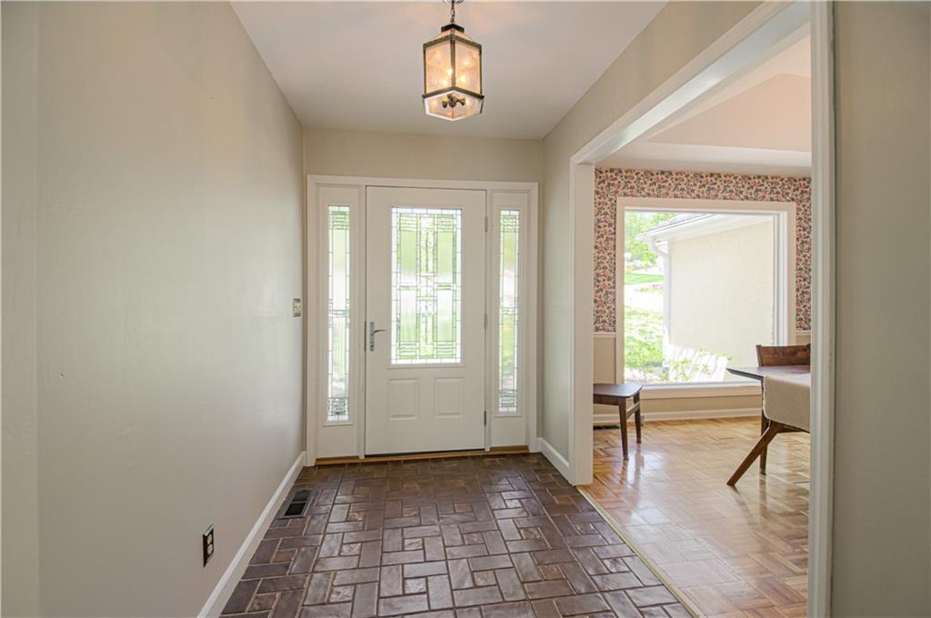 5801 W 164th Street
