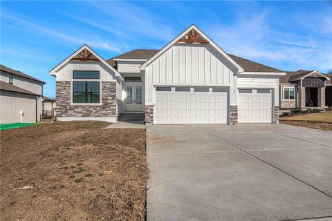 3215 SW Enoch Street, Lee\'s Summit, MO 64082 - #: 2507130