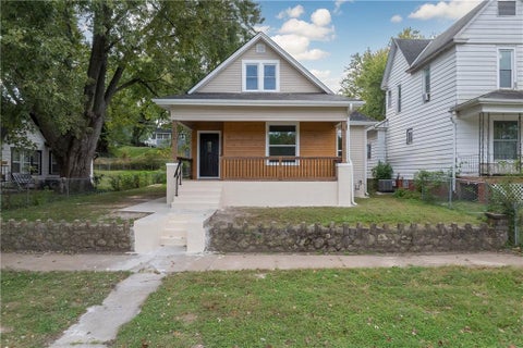 Photo of 3004 Olive Street, St Joseph, MO 64507 (MLS # 2646666)