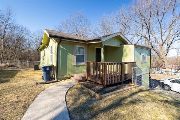 4218 CYPRESS AVE, KANSAS CITY, MO 64130 - Image ef2e5dcc71e79fa33759f470ff6bda0e/1186573449