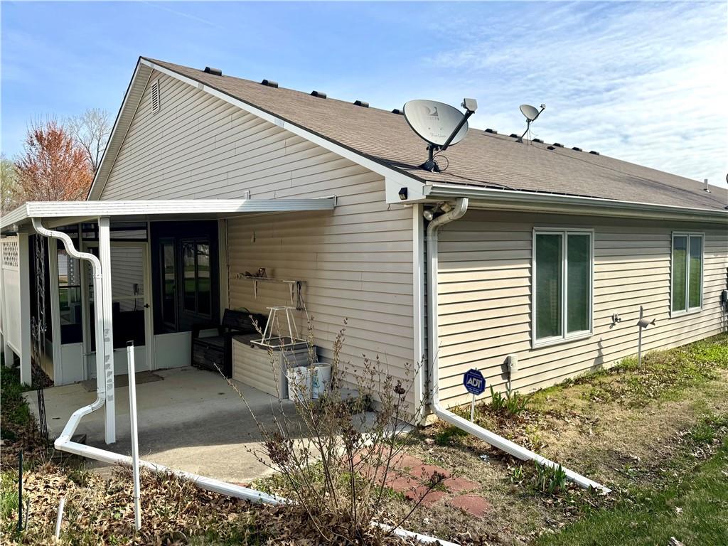 St Joseph, Missouri 64506, United States, 2 Bedrooms Bedrooms, ,2 BathroomsBathrooms,Residential,Active,103418
