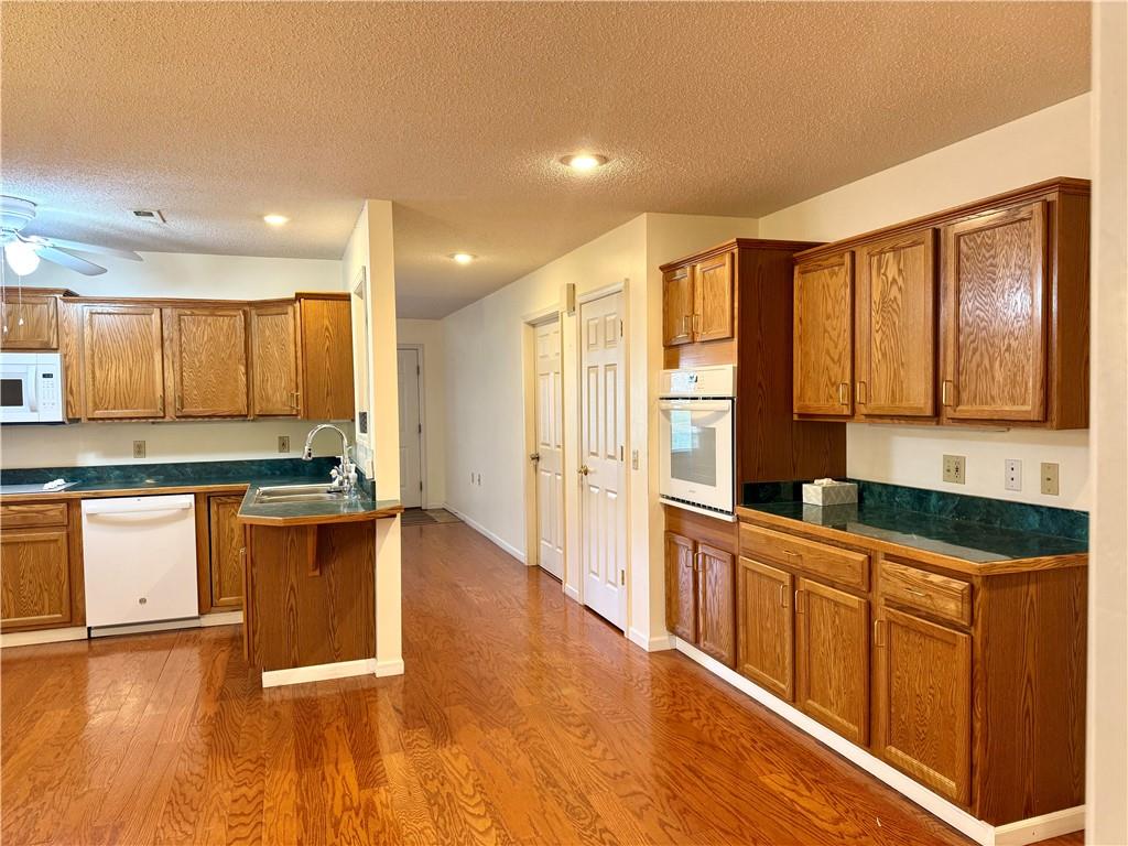 St Joseph, Missouri 64506, United States, 2 Bedrooms Bedrooms, ,2 BathroomsBathrooms,Residential,Active,103418