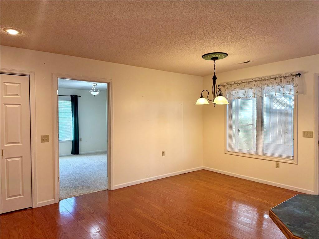 St Joseph, Missouri 64506, United States, 2 Bedrooms Bedrooms, ,2 BathroomsBathrooms,Residential,Active,103418