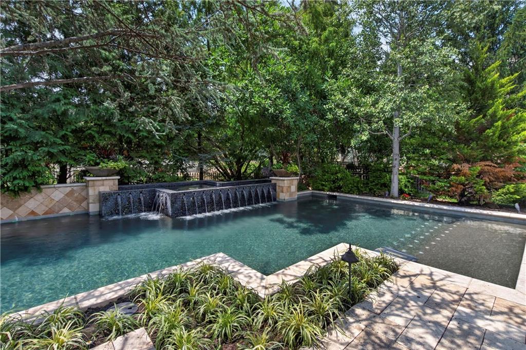 13908 HOWE Drive