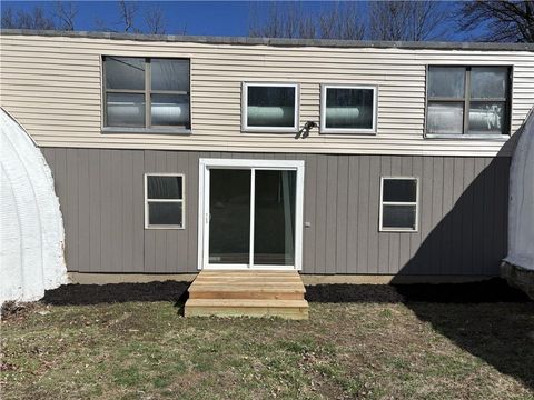 Photo of 2910 Karnes Road, St Joseph, MO 64506 (MLS # 2617811)