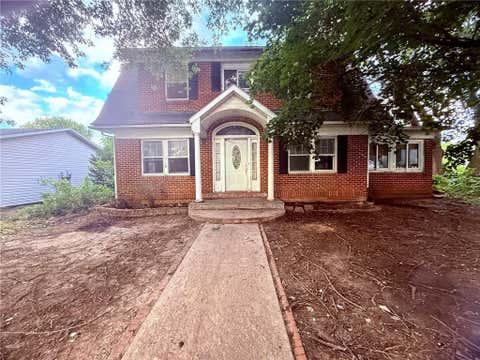 Photo of 715 FRANKLIN Place, Maryville, MO 64468 (MLS # 2628515)