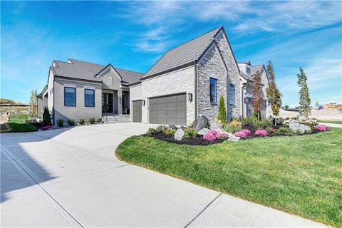 13704 Pembroke Lane Leawood KS 66224