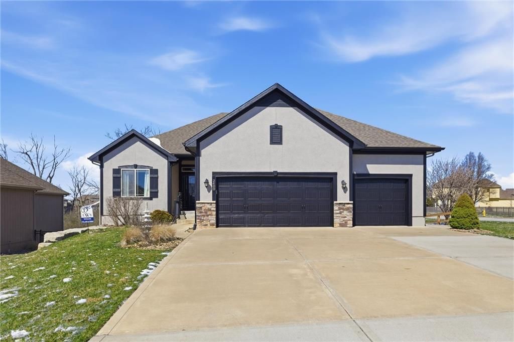 Photo of 2400 SW River Spring Road, Lees Summit, MO 64082 (MLS # 2607514)