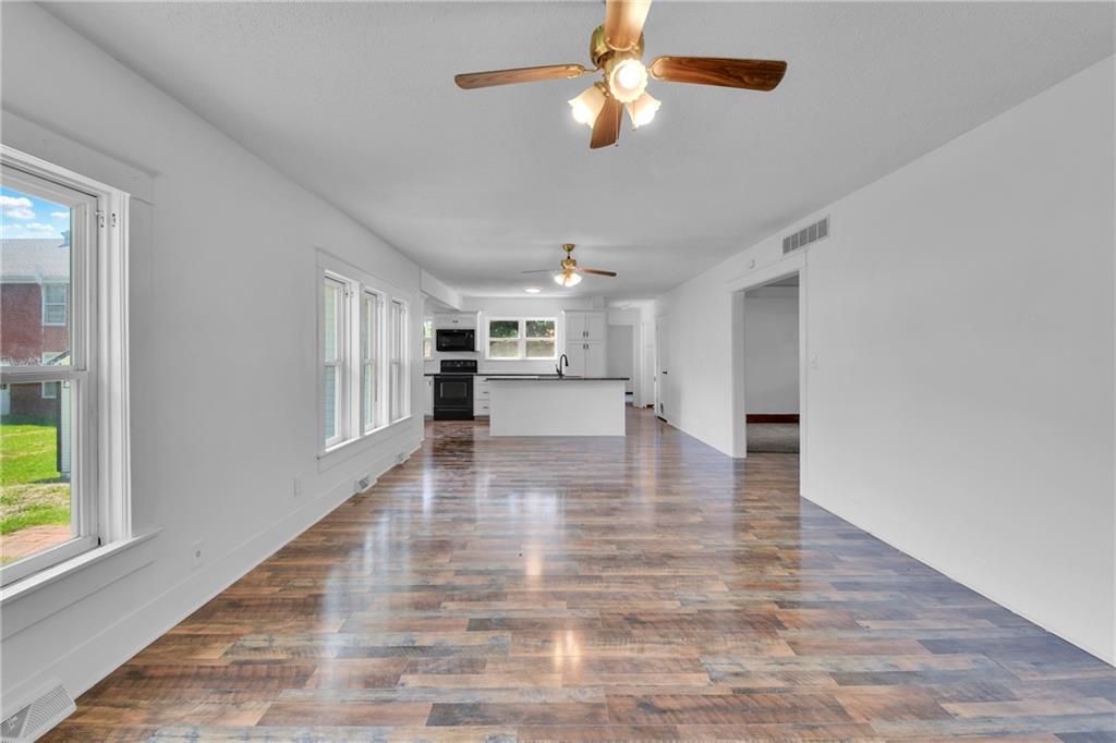 102 N Wall Street