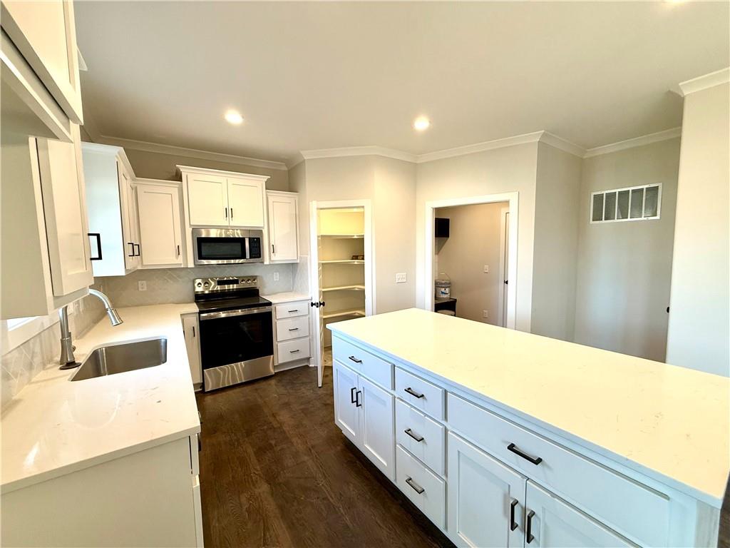 6000 NE 118th Street