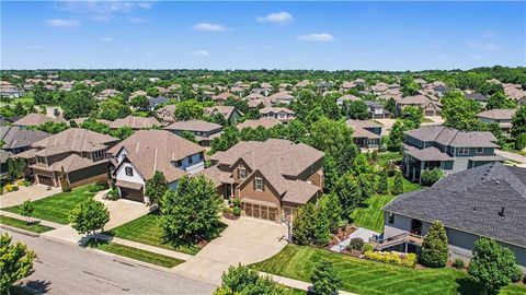Photo of 9404 W 163rd Place, Overland Park, KS 66085 (MLS # 2626659)