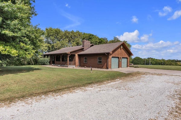 3109 SW LANE RD, SAINT JOSEPH, MO 64504 - Image efa3628f7c1eda844843e4656b7e0e44/2109103872