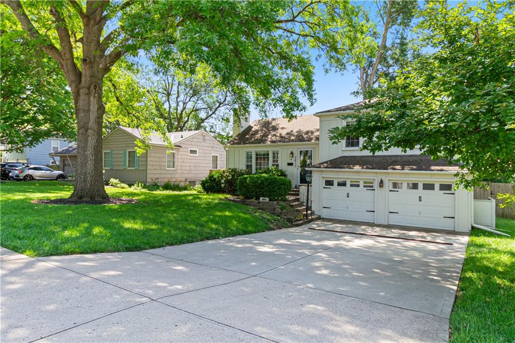 3813 W 79th Street