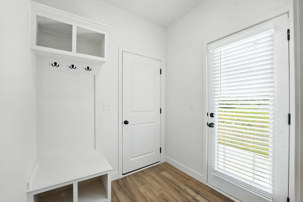 12404 S Acacia Drive