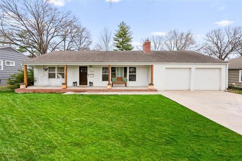 4706 W 65th Street Prairie Village KS 66208