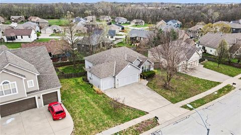 Tiny photo for 1842 White Tail Lane, Liberty, MO 64068 (MLS # 2610717)
