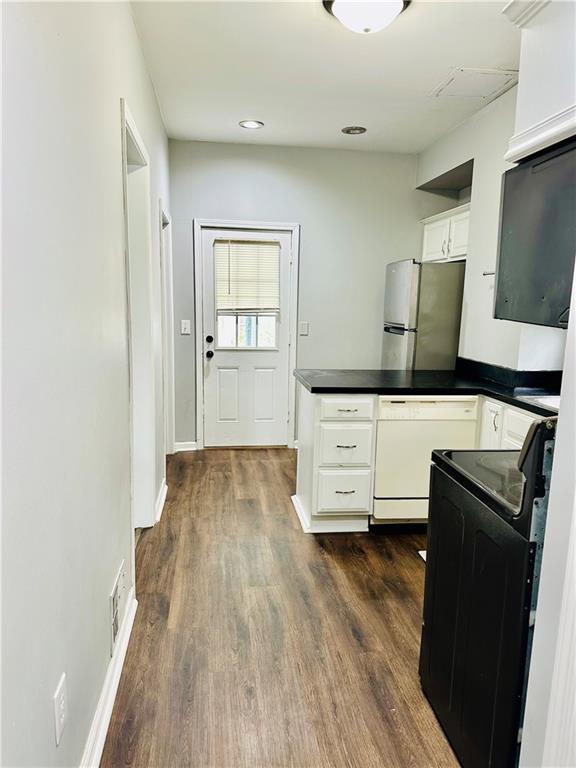 St Joseph, Missouri 64507, United States, 3 Bedrooms Bedrooms, ,2 BathroomsBathrooms,Residential,Pending,127024