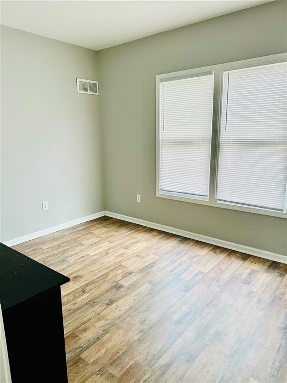 St Joseph, Missouri 64507, United States, 3 Bedrooms Bedrooms, ,2 BathroomsBathrooms,Residential,Pending,127024