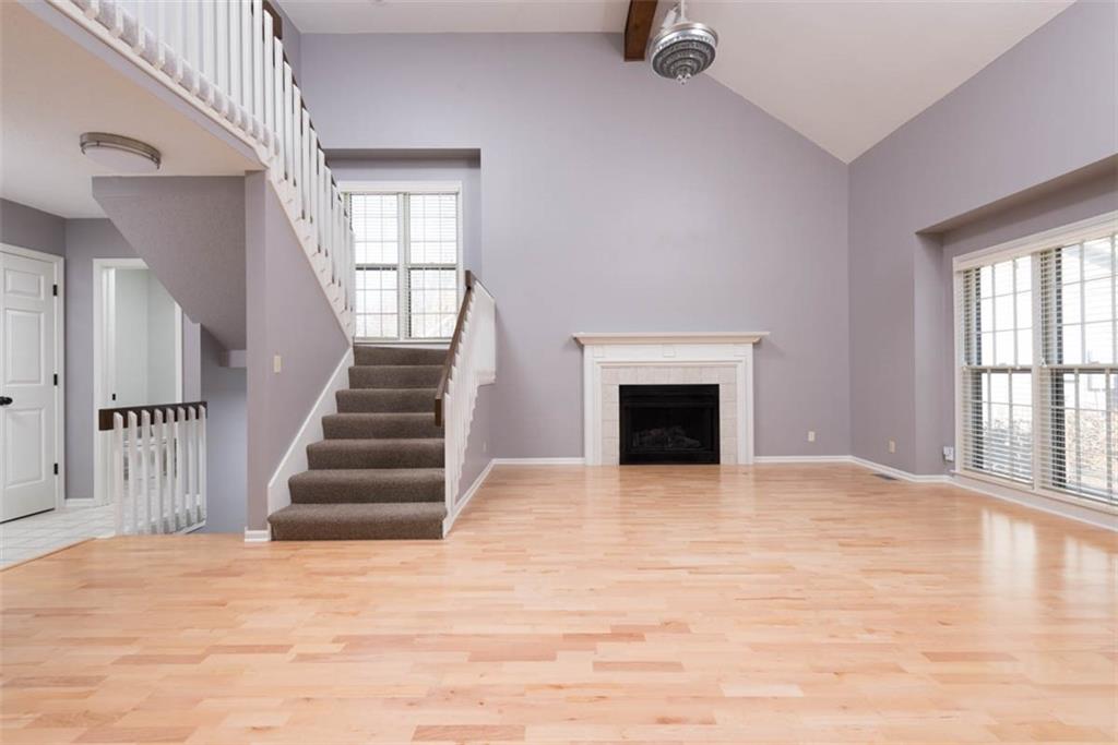 12019 England Street