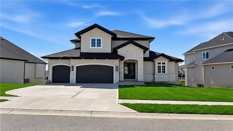 Photo of 16928 Futura Street, Overland Park, KS 66085 (MLS # 2618855)