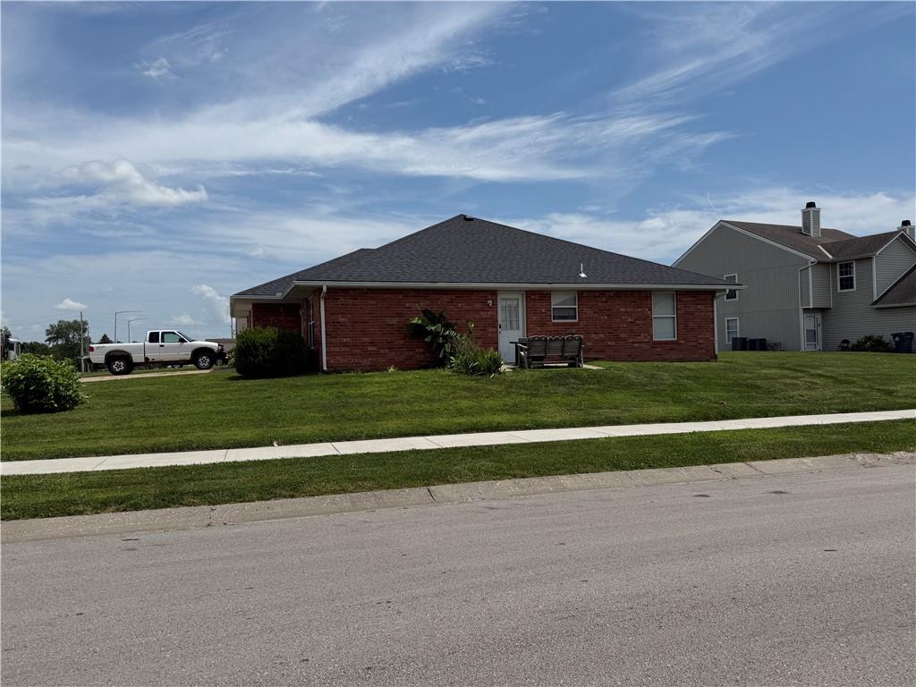 165 & 167 NW Woodbury Drive