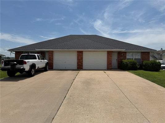 165 WOODBURY DR 167, GRAIN VALLEY, MO 64029 - Image f05a8ef3a6cd4402f1e8b8ef3fb8e2b3/4278444961