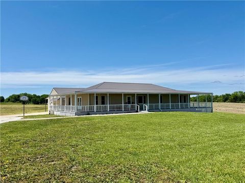 Photo of 12356 Elkhorn Road, Rayville, MO 64084 (MLS # 2621303)