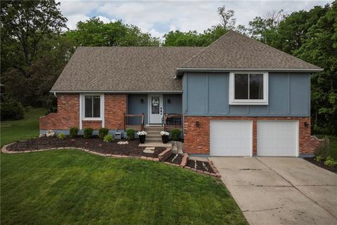 439 N Winnebago Drive, Lake Winnebago, MO 64034 - #: 2550576