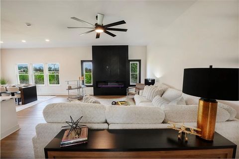 3200 Junction Drive, Harrisonville, MO 64701 - #: 2526243