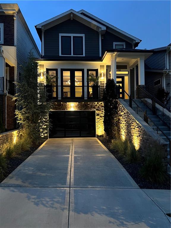 732 W 45th Street