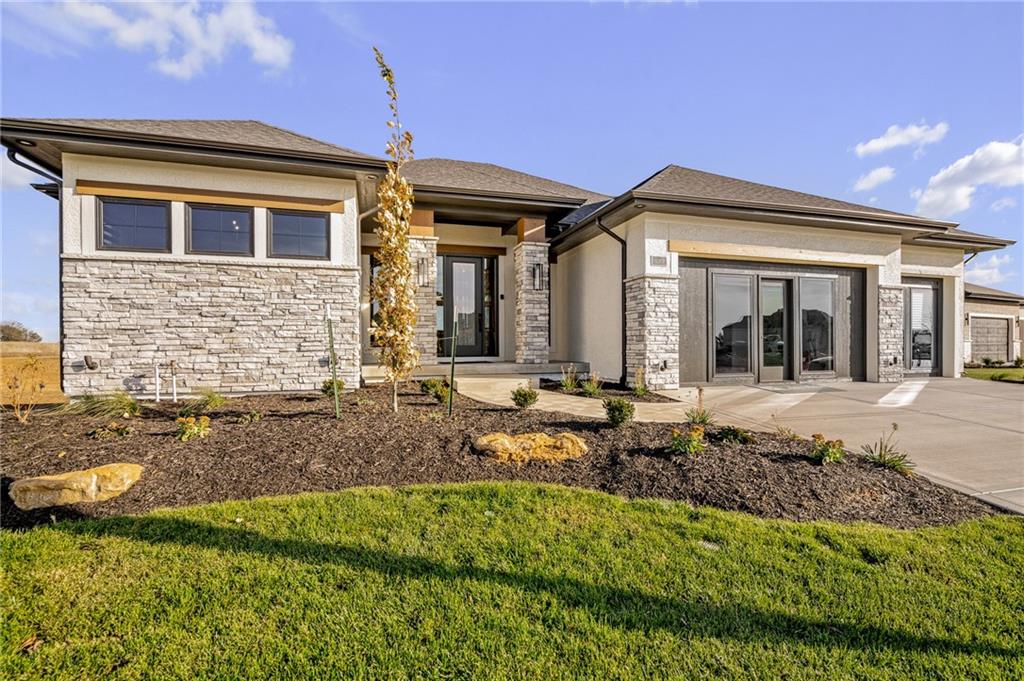 11209 S Sunray Street