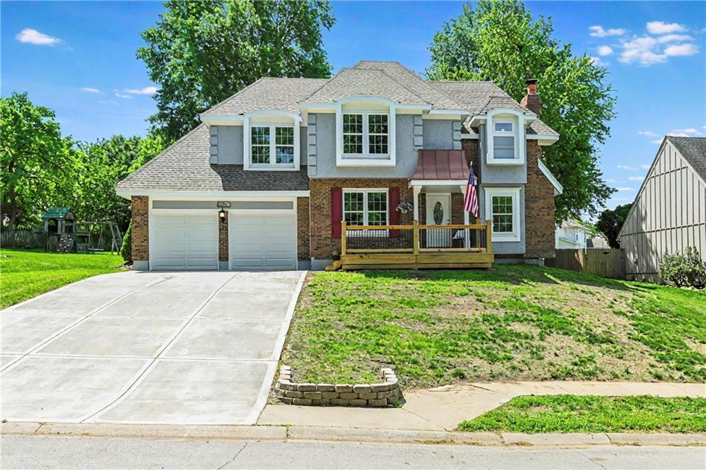 16253 W Briarwood Court