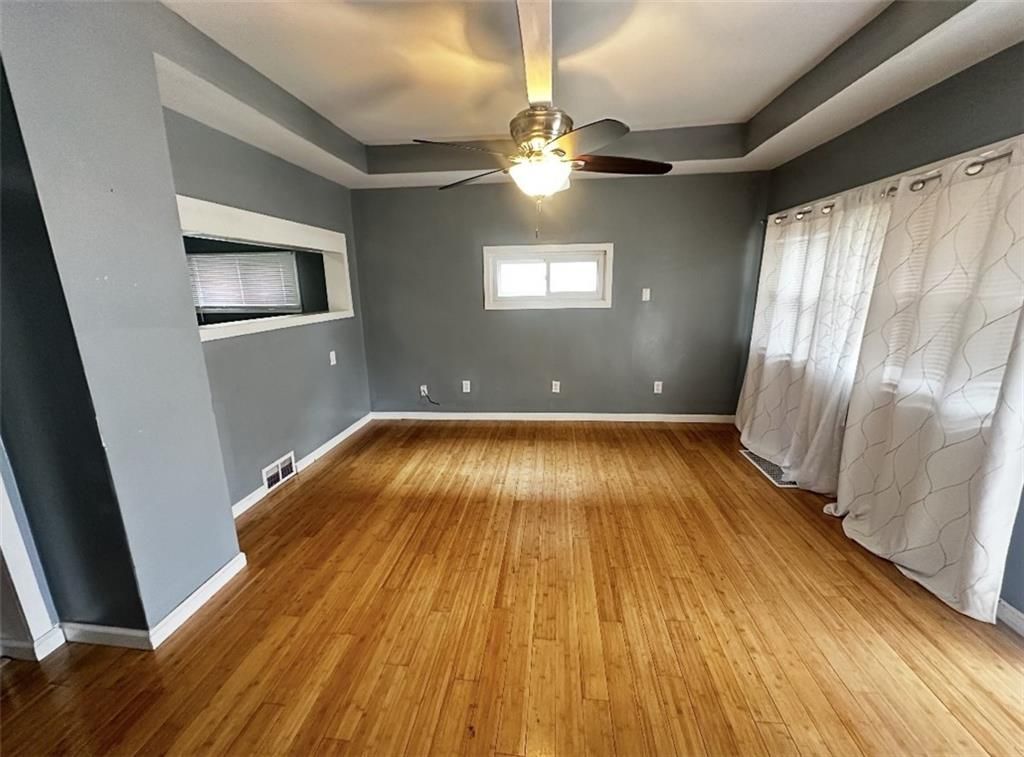 Photo of 3123 N 10th Street, St Joseph, MO 64505 (MLS # 2592338)