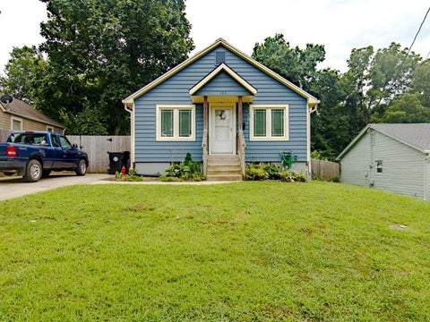 Photo of 103 E Myrtle Street E, Pleasant Hill, MO 64080 (MLS # 2635621)
