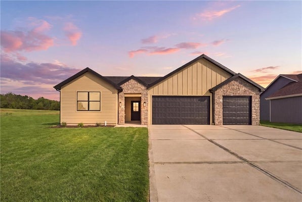 1106 BLUESTEM CIR, BALDWIN CITY, KS 66006 - Image f0eedca7e23b036eeee970d1a196eda5/226090850