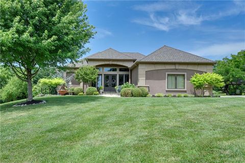 Photo of 17100 Penn Court, Loch Lloyd, MO 64012 (MLS # 2564077)